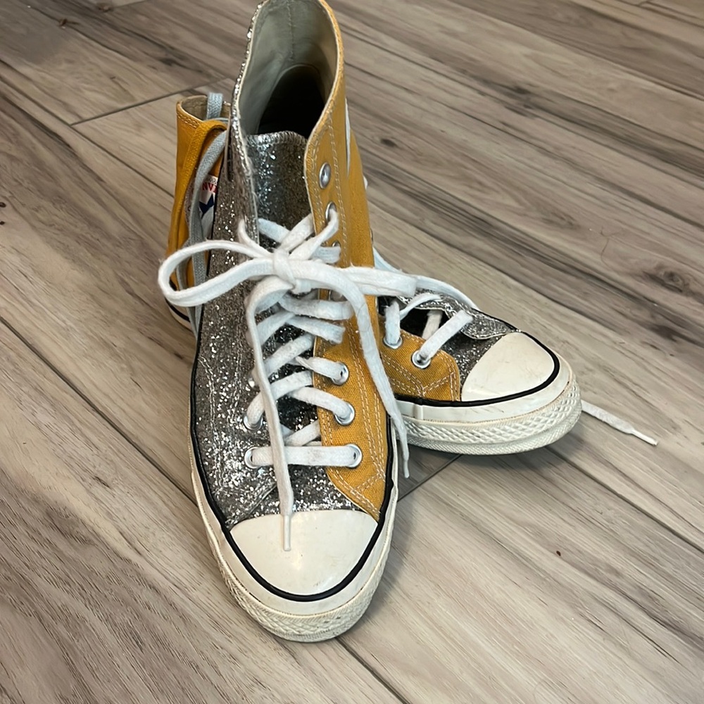 Chiara Ferragni High-Top Converse Silver/Yellow Women’s size 10 minimum wear